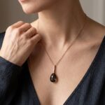 Gouden collier met rookkwarts en diamant