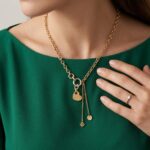 Gouden collier met hangers