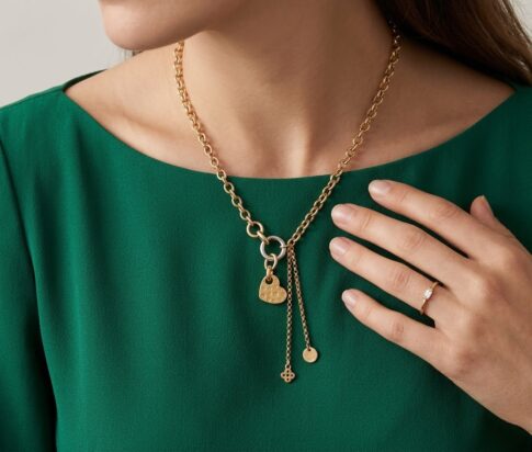 Gouden collier met hangers