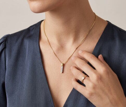 Christian gouden collier en hanger met diamanten