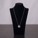 Gouden collier met diamanten harten hanger