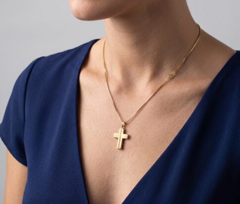 Geel gouden collier met kruis