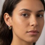 14 karaat gouden oorbellen met diamant