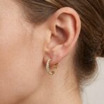18 karaat geel gouden oorbellen met diamanten