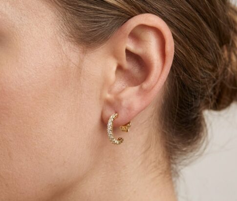 18 karaat geel gouden oorbellen met diamanten