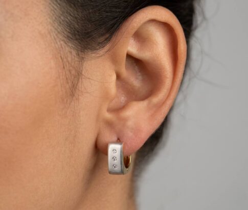 Bicolor creolen met diamant