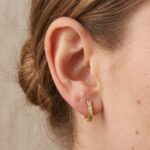 Geel gouden oorbellen met diamant