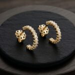 18 karaat geel gouden oorbellen met diamanten