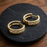 Geel gouden Christian oorbellen met zirkonia