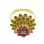 18 karaat gouden ring met robijnen en diamant