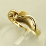 14 karaat geel gouden ring met diamant