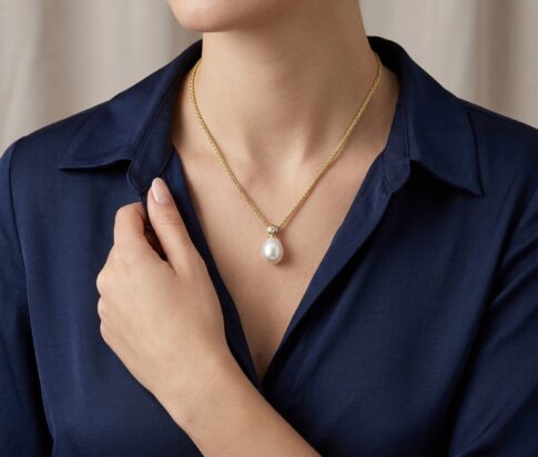 Gouden hanger met parel en diamant