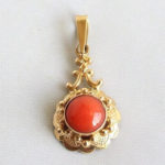 Gouden bloedkoraal hanger