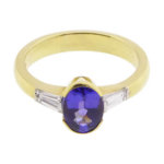 18 karaat gouden ring met tanzaniet en diamanten