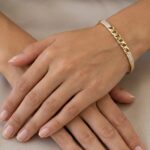 Christian gouden slavenarmband met zirkonia