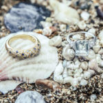 Bicolor ring met aquamarijn en diamanten