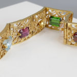 Gouden armband met edelstenen