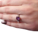 Wit gouden ring met solitair amethyst