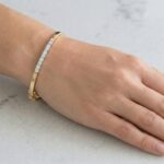 Geel gouden slavenarmband met briljanten