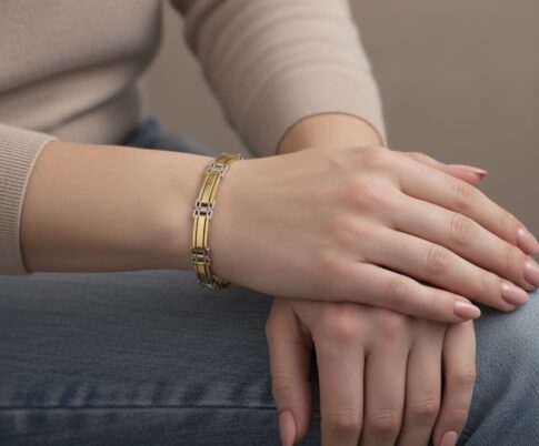 Christian bicolor gouden schakelarmband