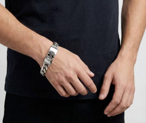 Zilveren armband met doodskop