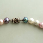 Parel collier met magneetslot