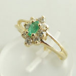 Gouden ring met smaragd en zirkonia