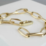 Gouden armband closed forever