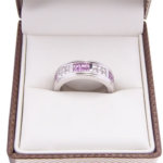 Wit gouden ring met diamanten en roze beryl