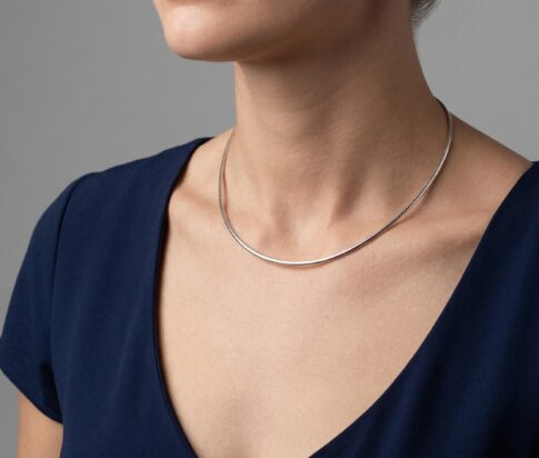 Wit gouden omega collier