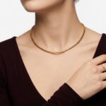 Gouden spang collier rond