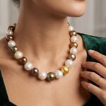 Christian gekleurde parel collier