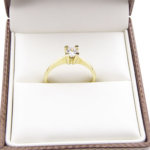14 karaat gouden solitair zirkonia ring