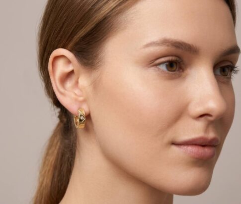 Christian gouden oorclips met diamant