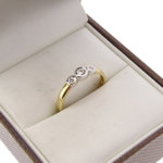 Bicolor ring met 3 briljanten