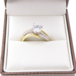 Christian bicolor gouden twist ring met zirkonia