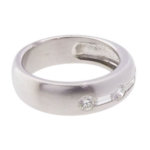 Christian ring wit goud met diamanten