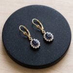 Bicolor saffieren en diamanten oorbellen