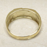 14 karaat cachet ring met diamant