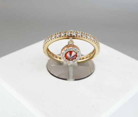 14 karaat geel- en rosé gouden ring met hanger