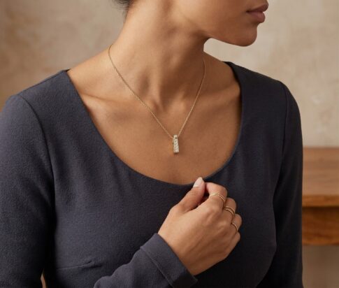 Gouden ketting met I zirkonia hanger