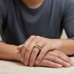 Gouden swinging diamant cachet ring