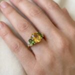 Gouden ring met citrien en smaragd