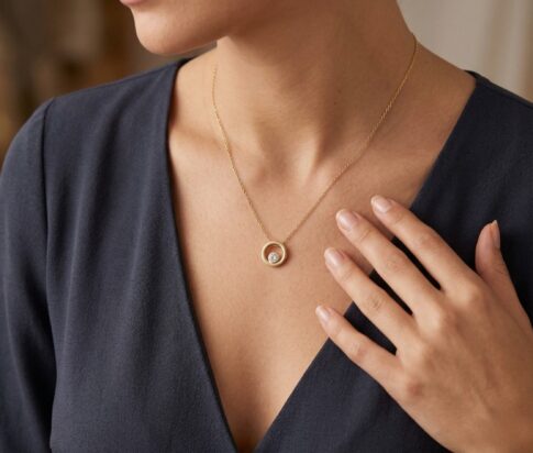 14 karaat geel gouden ketting met hanger cirkel