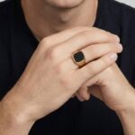 Gouden zegelring met heliotroop