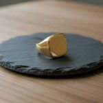 14 karaat massief gouden cachet ring