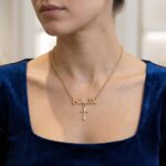 Gouden Arabische naam met kruis hanger