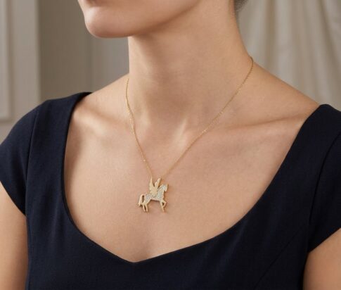 Gouden zirkonia Pegasus hanger