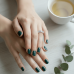 Wit gouden ring met diamanten en roze beryl