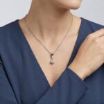 Wit gouden diamanten hanger